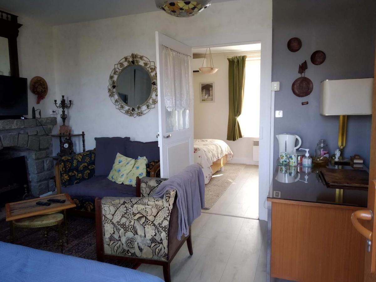 Bézenet La Longere Des Gillettes B&B 외부 사진