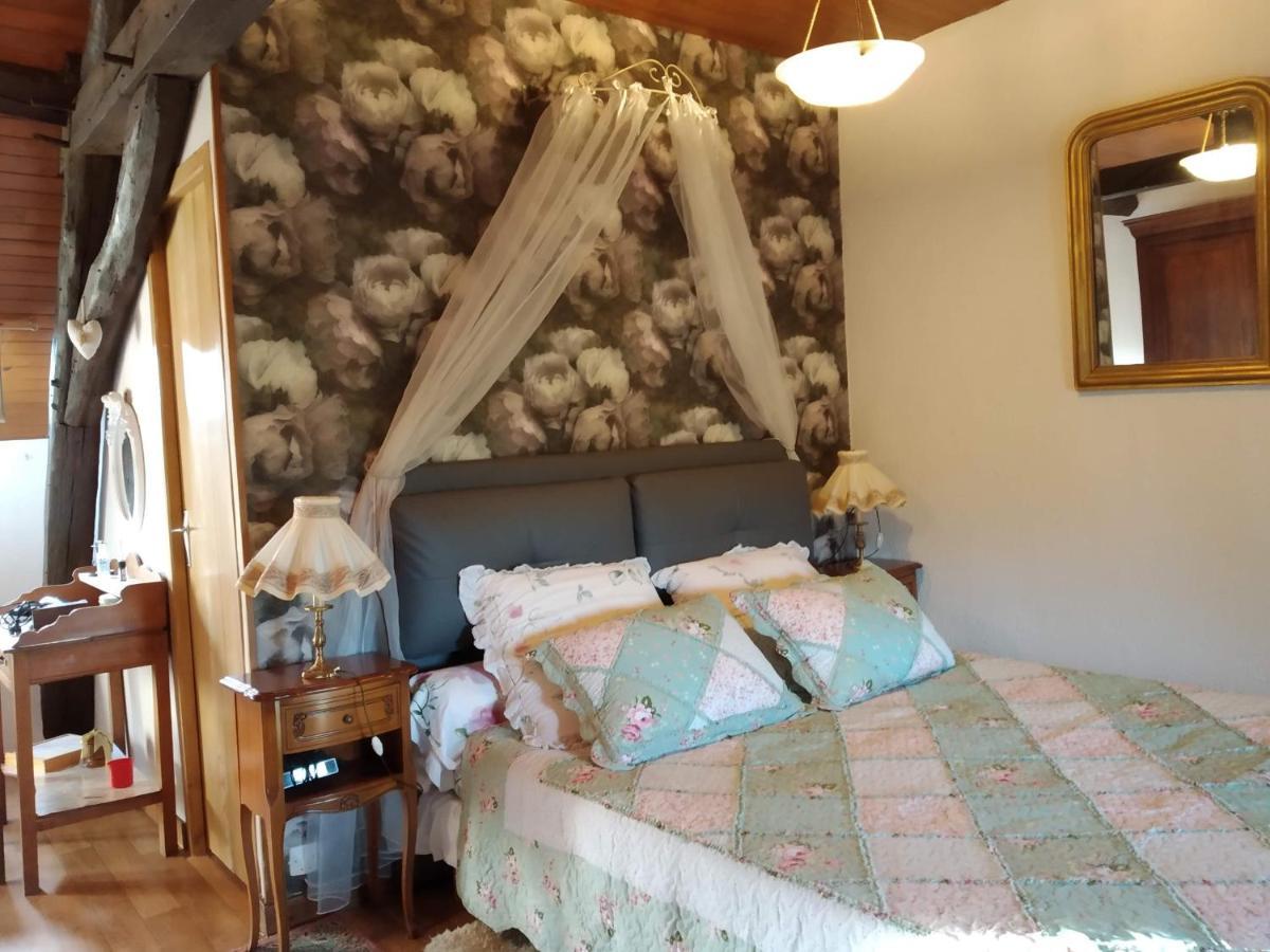 Bézenet La Longere Des Gillettes B&B 외부 사진